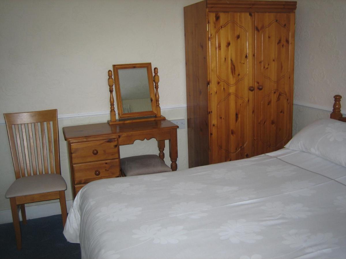 Bed and Breakfast Gables Nest Бирмингем Номер фото